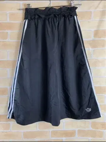 adidas 쓰리 스트라이프 롱 스커트