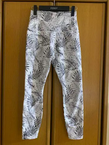 Lorna Jane 로나제인 레깅스 팬츠 화이트 보태니컬 무늬