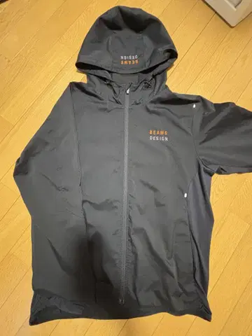 BEAMS DESIGN 후드 부착 나일론 자켓