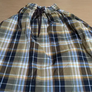 컨디션 최상 스트로베리 필드 빅 칼라 체크 롱 스커트