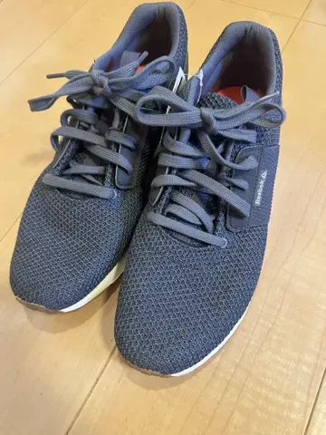 리복 스니커즈 미사용 27.5cm
