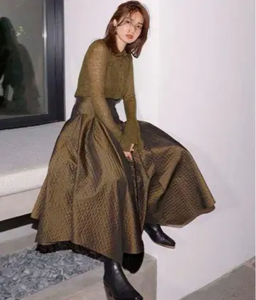 FRAYI.D 퀼팅 자카드 플레어 스커트 카키