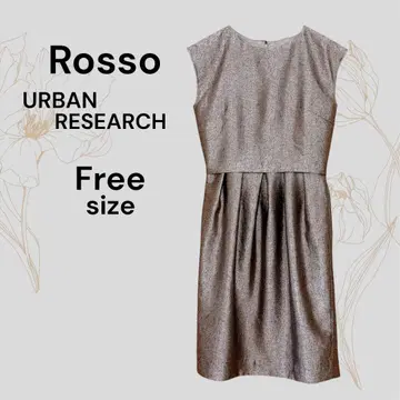 Rosso 새상품급 어반 리서치 핑크 골드 슬리브리스 원피스