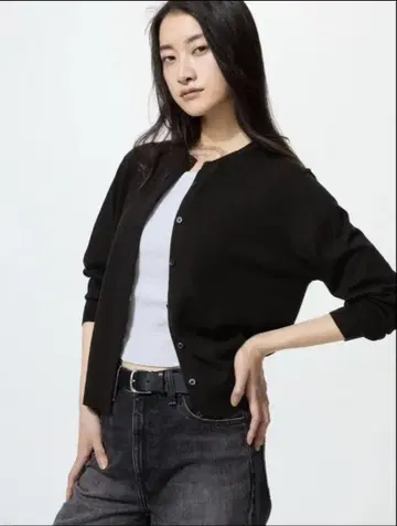 유니클로 메리노 크루넥 가디건 블랙 L 사이즈