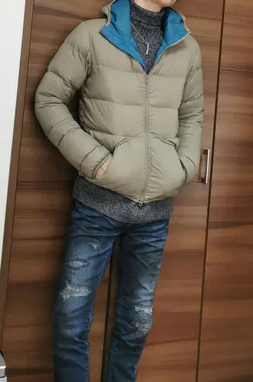 컴팩트 2컬러 후드 달린 다운 자켓 남성용 컴팩트 수납 가능 경량