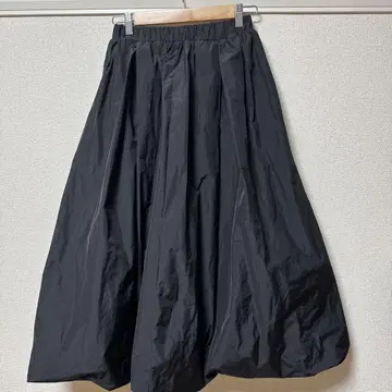 [ used ] 벌룬 실루엣 블랙 롱 스커트