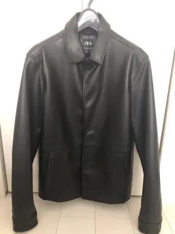 ZARA 페이크 가죽 자켓