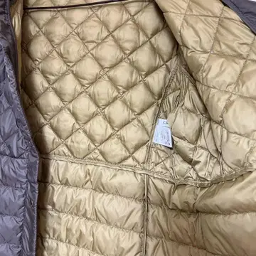 그레이 퀼팅 다운 자켓 후드 부착