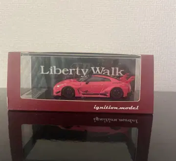 Liberty Walk GTR 미니카 핑크 1/64