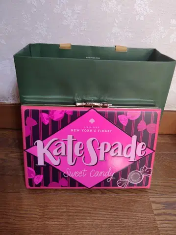 Kate Spade 스위트 캔디 박스 중형