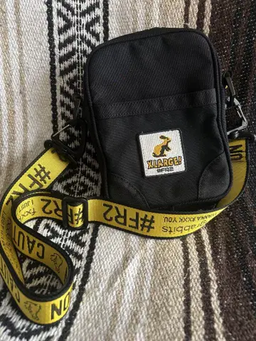 FR2 X-Large 퍼킹 라비츠 숄더백
