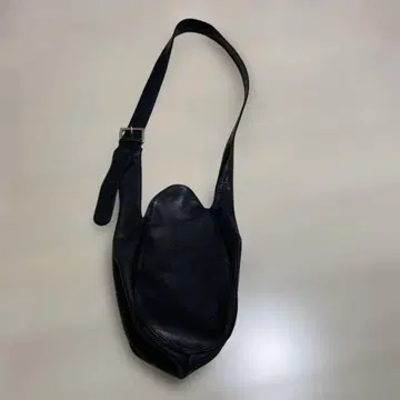 michiamo 블랙 가죽 숄더백