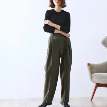 36 Quatre Neuf 울 플란넬 팬츠 카키