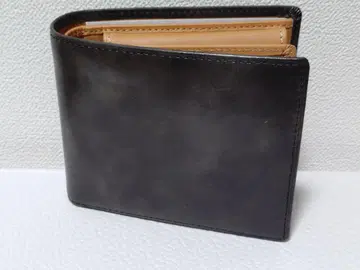 미사용 새상품 블랙 가죽 접이식 지갑
