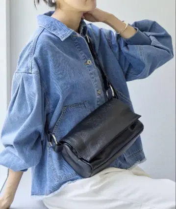 비어즐리 바디백
