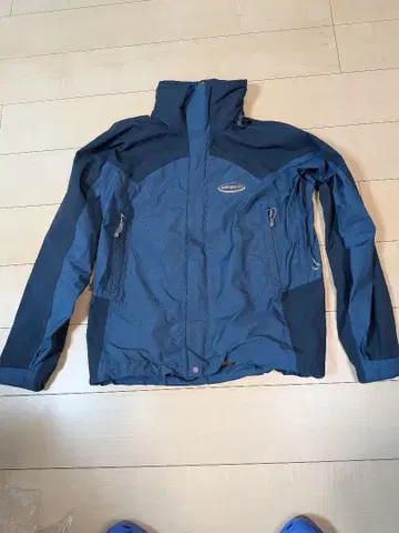 레어 patagonia 네이비 마운틴 파카 고어텍스 안쪽 메쉬 타입