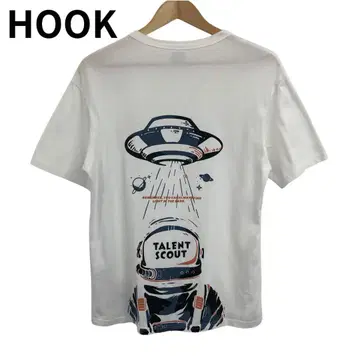 HOOK 우주비행사 UFO 백 프린트 원포인트 화이트 T셔츠