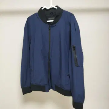 네이비 MA-1 스타일 자켓