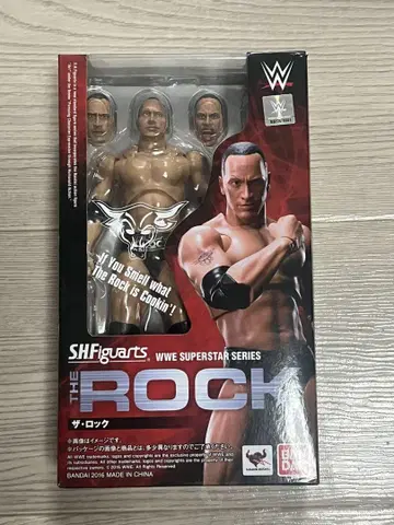SHFiguarts 더 락 WWE 피규어