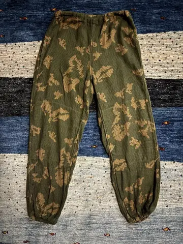 1980s RUSSIAN MILITARY camo mesh pants