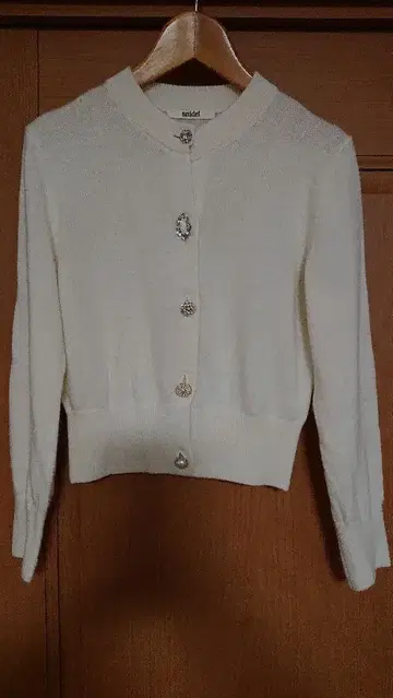 snidel 비쥬 버튼 아이보리 가디건