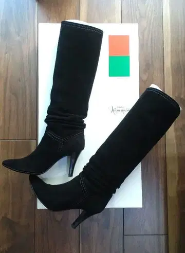긴자 카네마츠 블랙 스웨이드 롱 부츠