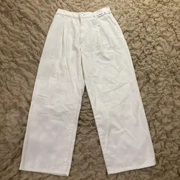 [ 새상품 ] UNIQLO 드레이프 데님 턱 팬츠