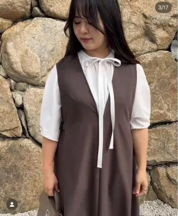 [ 미개봉 새상품 ]  V-Neck Jumper Skirt' 4L