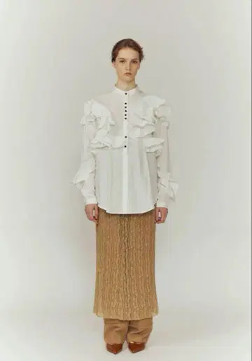 EAPHI FEELING FRILLS BLOUSE