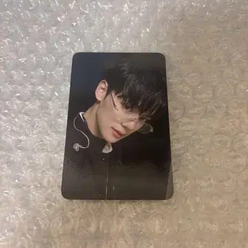ZEROBASEONE 규빈 무테 안경