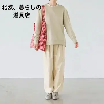 북유럽, 생활용품점 깔끔하게 입을 수 있는 어른의 맨투맨 베이지