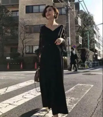 ameri vintege 레이스 슬리브 리파인 드레스