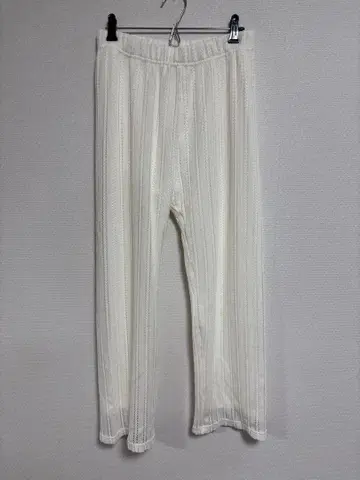 화이트 스트라이프 팬츠