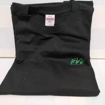 EVE 블랙 T셔츠 L 사이즈