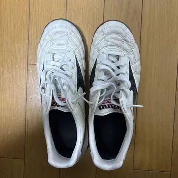 Mizuno 모렐리아 축구화 화이트/블랙