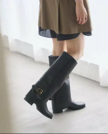 블랙 버클 장식 롱 부츠