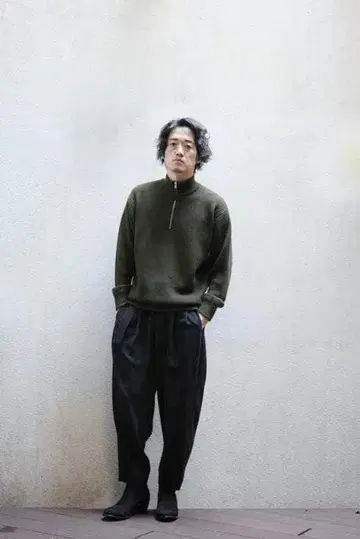 MB MYSTR 하프 집 드라이버 니트 카키