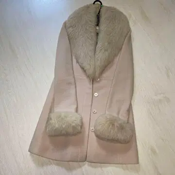 볼륨 폭스 코트
