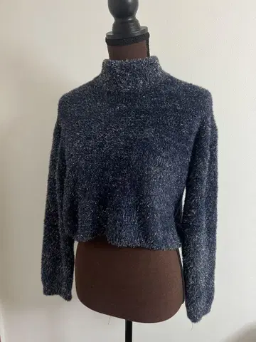 PAGEBOY 다크 블루 스웨터