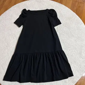 르네 블랙 반팔 원피스 38