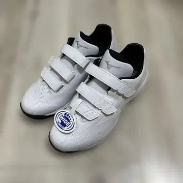 미사용 새상품 미즈노 업 슈즈 라이트레보 트레이너 26.5cm 와이드