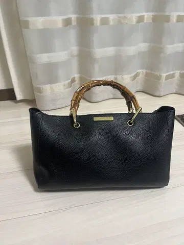 두지엠 클라세 KATIE LOXTON 가죽 핸드백 블랙