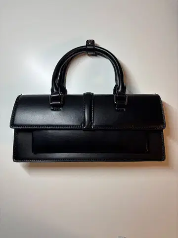 ZARA 핸드백 (블랙)