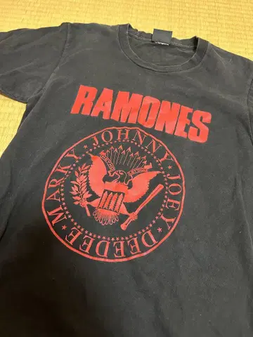 RAMONES 티셔츠 블랙 레드