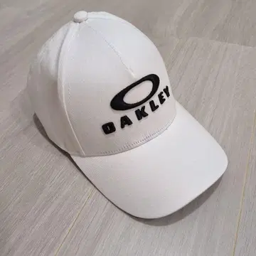 OAKLEY 화이트 캡 조정 가능