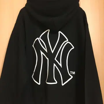 새상품 MLB 뉴욕 양키스 로고 맨투맨 후드티 M