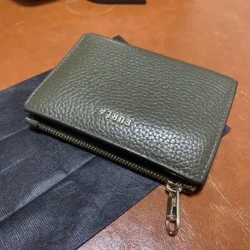 FURLA 지갑 2단 올리브 그린