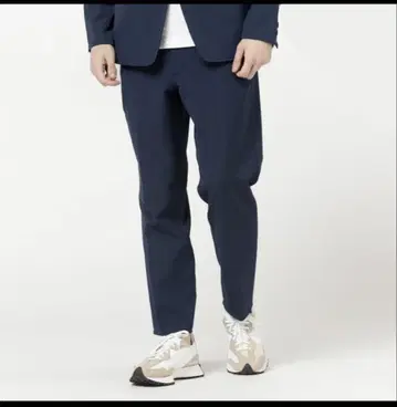 뉴발란스 슬림 테이퍼드 네이비