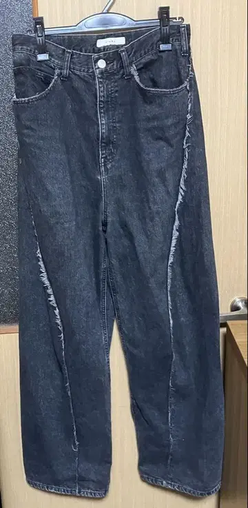 지에다 JIEDA EX.LOOSE FIT JEANS 블랙 사이즈 1