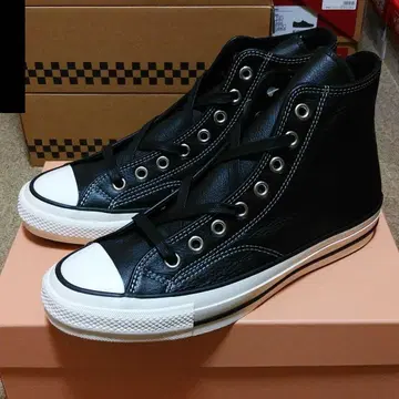 CHUCK TAYLOR LEATHER HI BLACK ADDICT 8